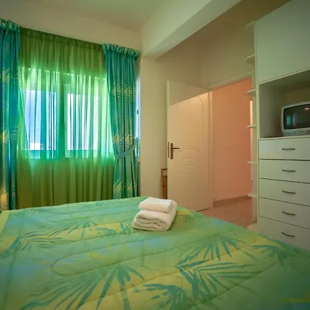 Mistercrete Holidays House מילאטוס