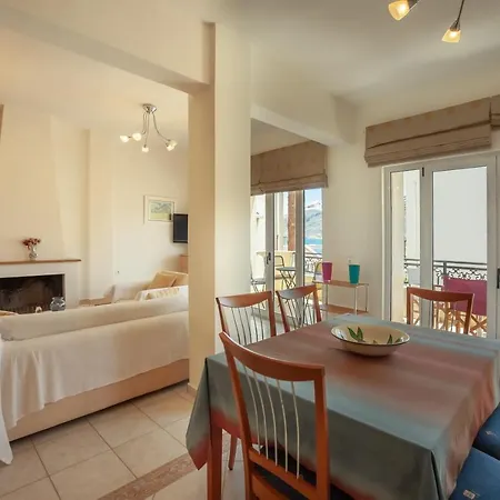 Mistercrete Holidays House *